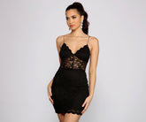 Robe courte en dentelle Glitter Queen
